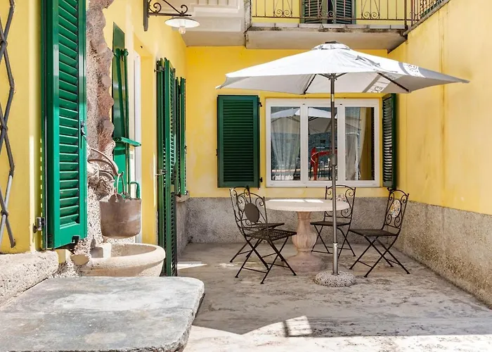 Dom wakacyjny La Casa Del Sole Mandello del Lario